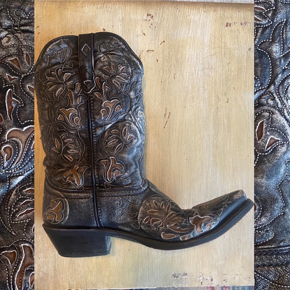 Laredo size 9.5 black and grey boots